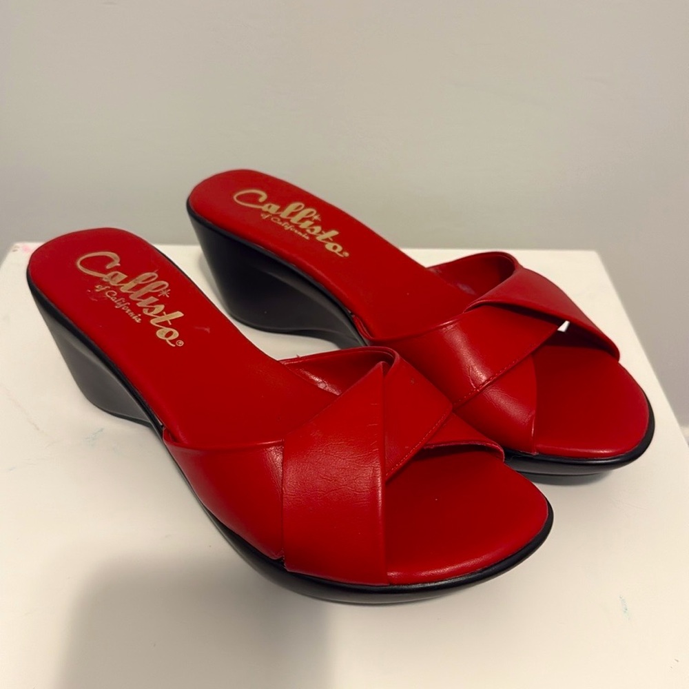 ❤️NEW Callisto of California sandals size 9